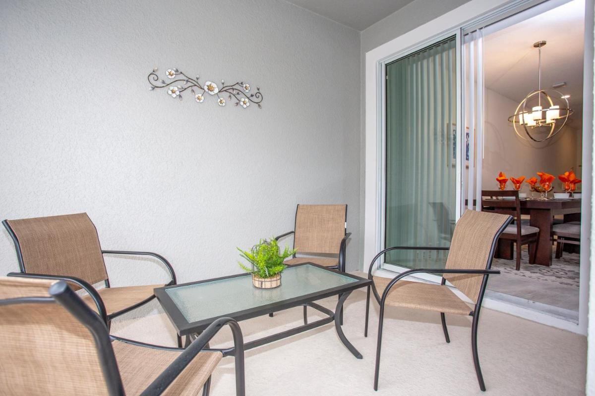 Popular attractions Area Nearby Property